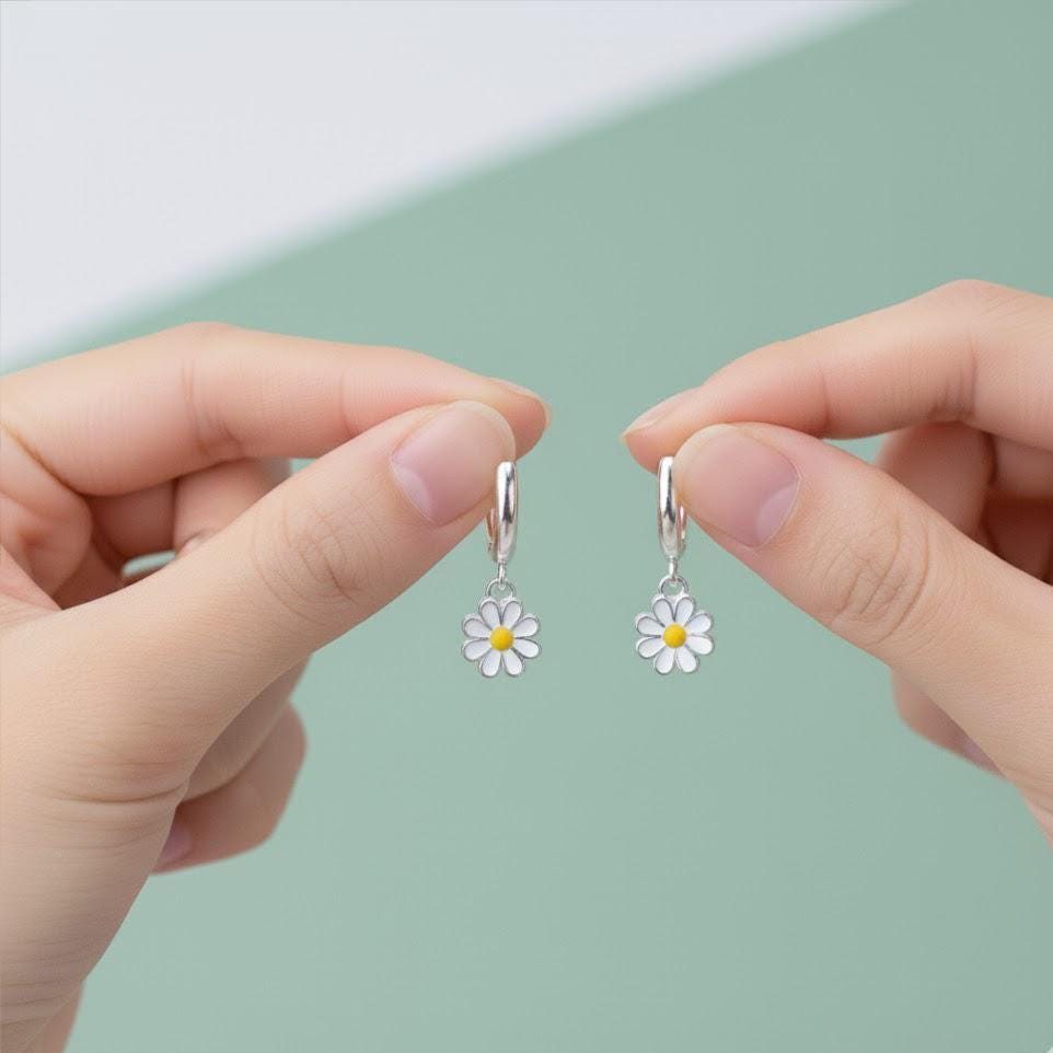 Sterling Silver Daisy Flower Earrings
